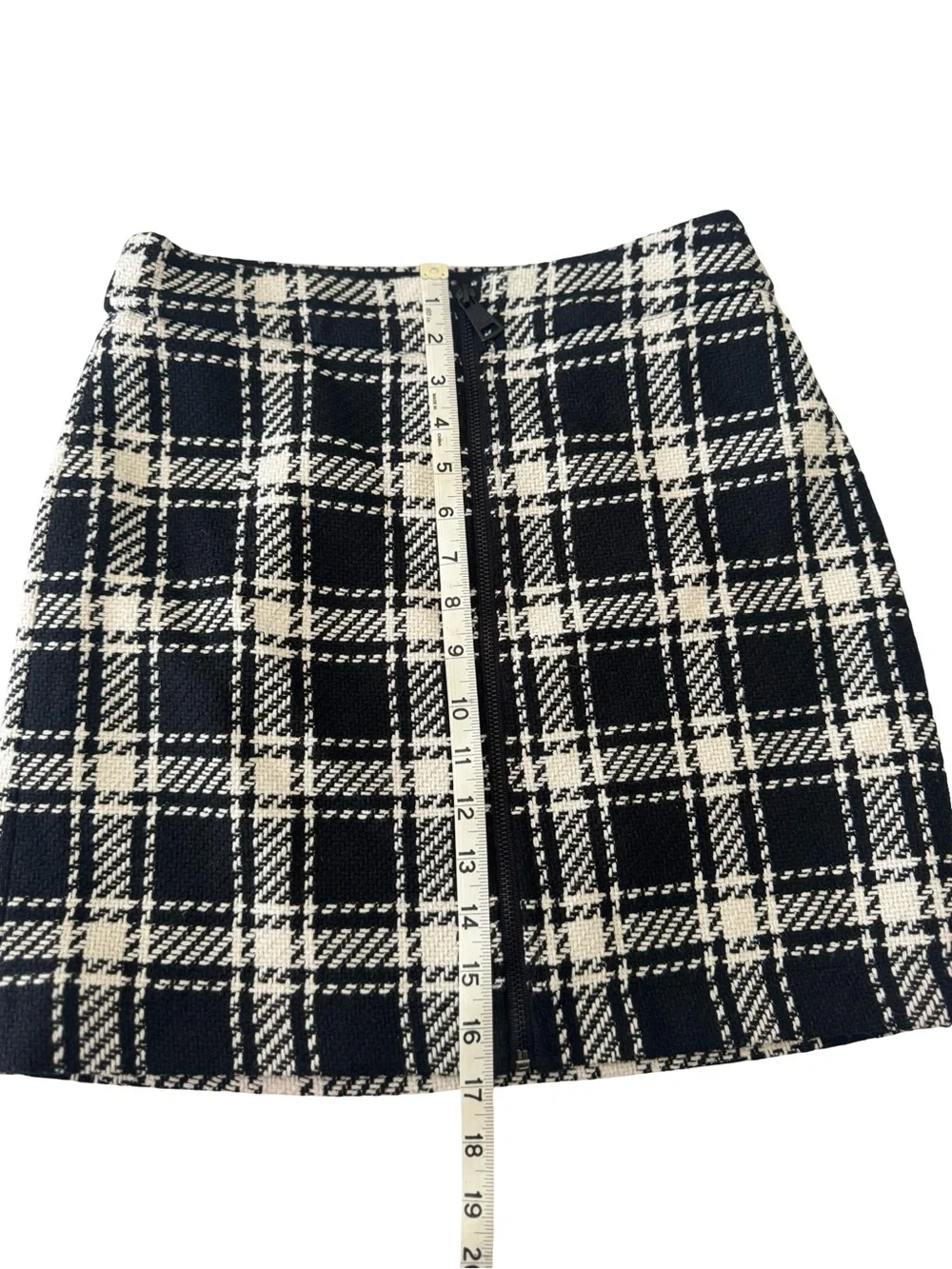 DKNY Jeans Black White Plaid Mini Skirt Wool Blend Back Zip Size 8